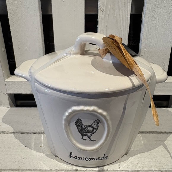 Rae Dunn Cream Ceramic “Farmhouse” Ramekin - Picture 1 of 2